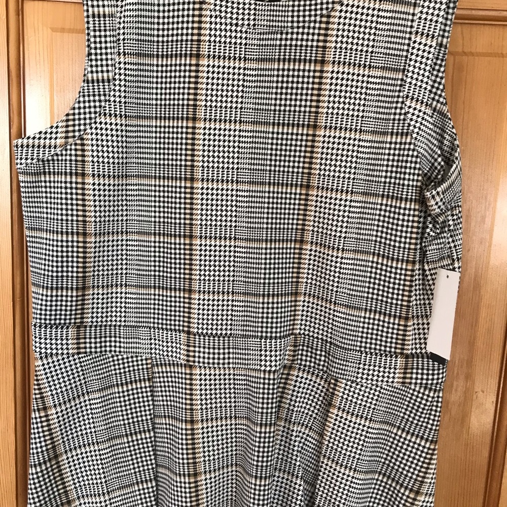 2/$15 NWT Womens IMNYC Sleeveless Herringbone Peplum Top